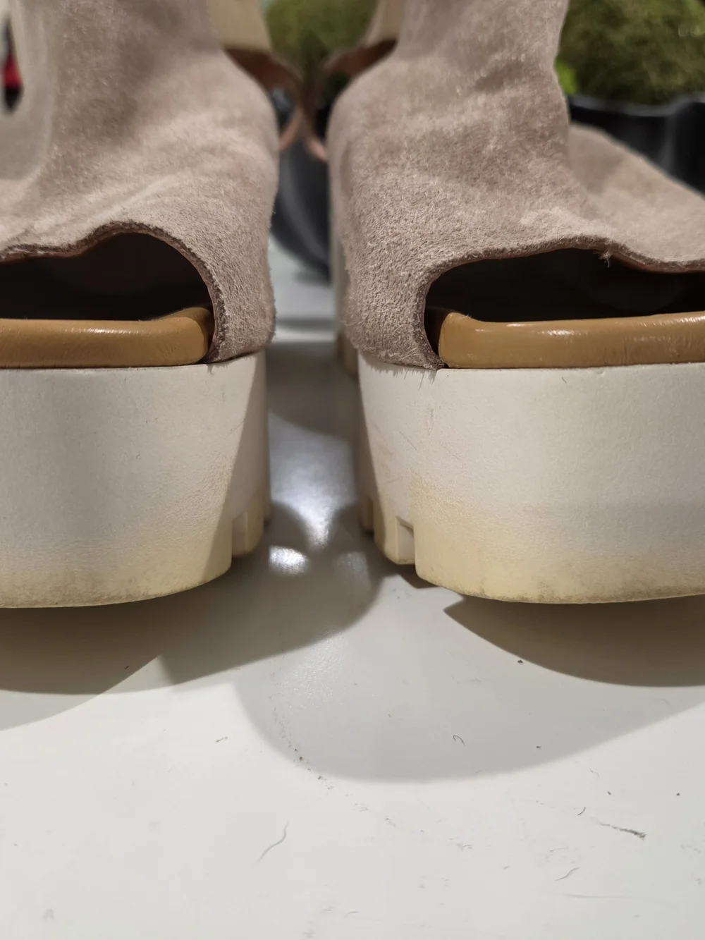 Ethem Vera Pelle Suede Platform Wedge Sandals Taupe 41. US 10